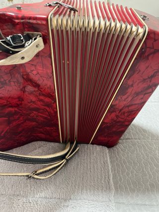 Acordeón antiguo Cagnoli