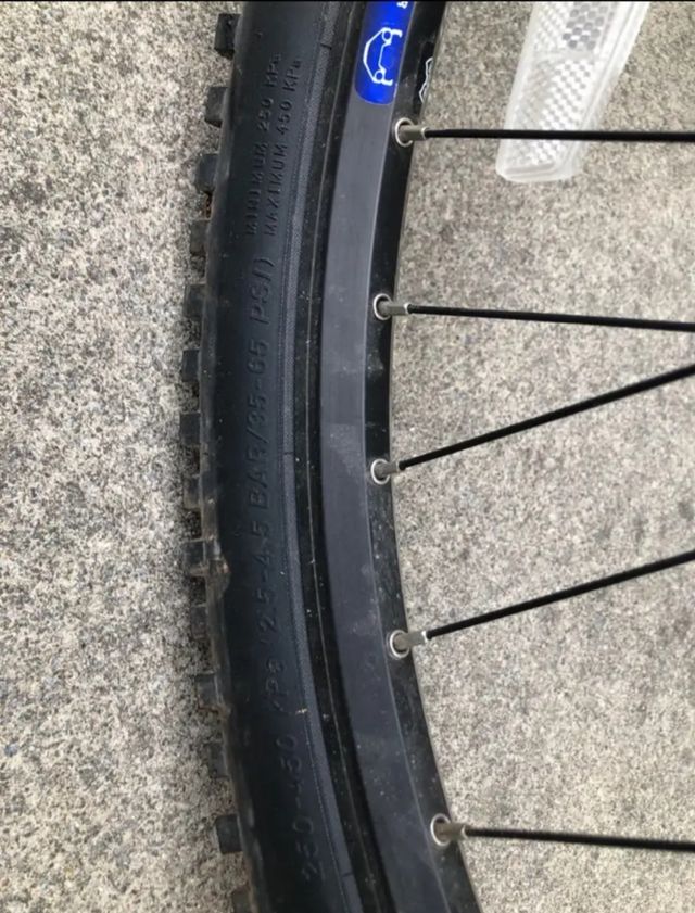 Bicicleta descenso Felt