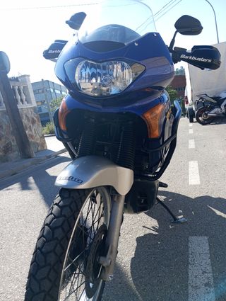 Honda Transalp 650 - Moto trail