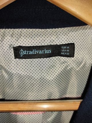 Americana entallada en color azul Stradivarius
