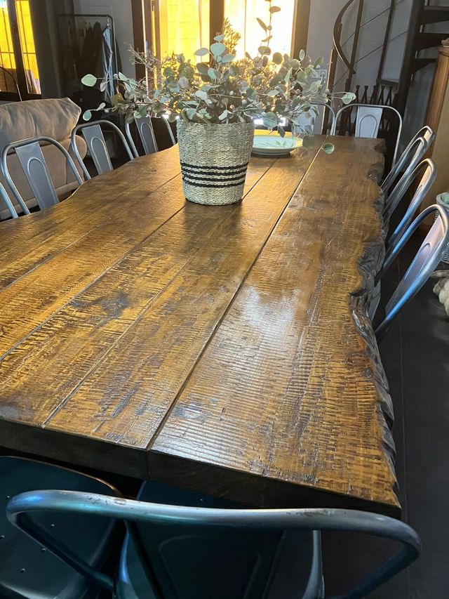 Tavolo da pranzo in legno massello per 12 persone