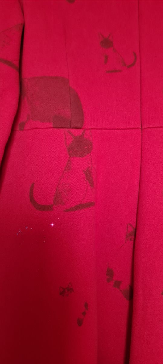 Vestido rojo gatos de Pepa Loves