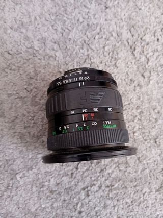 Objetivo cosina 19 35 nikon
