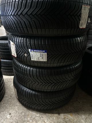 225/60R18 Michelin