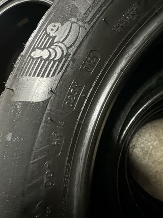 225/60R18 Michelin