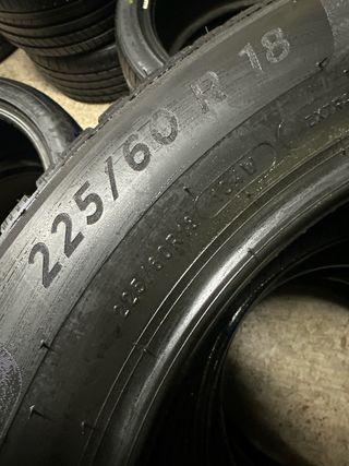 225/60R18 Michelin
