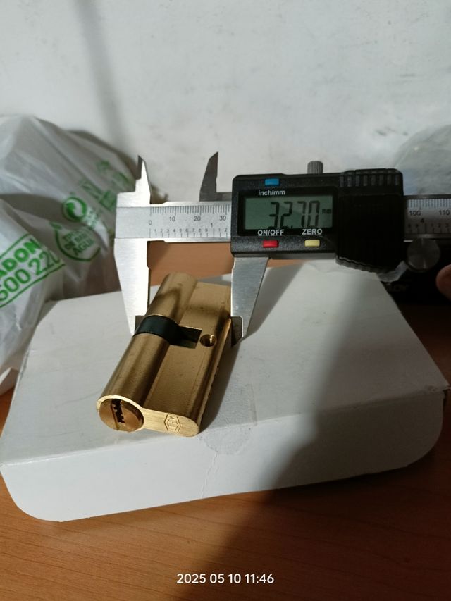 Bombín cerradura seguridad nuevo sin estrenar