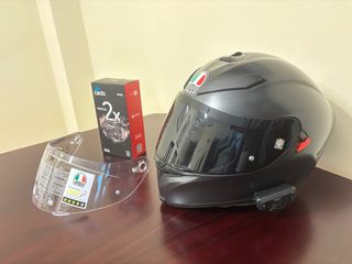 Casco AGV K5s negro con intercom cardo 2x