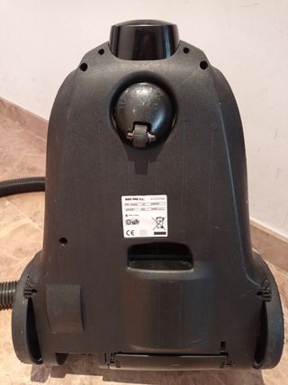 Aspiradora Ufesa Booster AC 6200