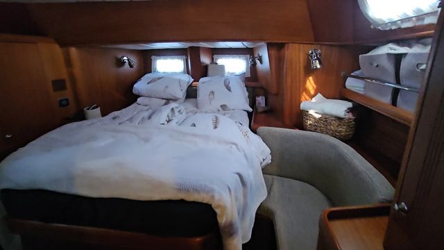 Najad 490 en Valencia: Velero Exclusivo Como Nuevo