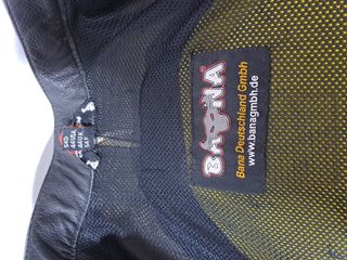 Conjunto cazadora y pantalón cuero