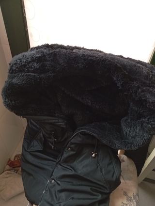 Abrigo negro reversible