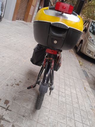 Bici ELÉCTRICA reclinada 20" con suspensión