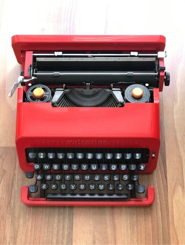 Olivetti Valentine roja