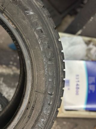 NEUMATICOS 195/60R15 88T