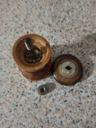 Molinillo Peugeot france vintage