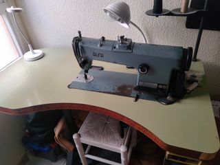 Máquina coser Alfa 157