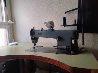 Máquina coser Alfa 157