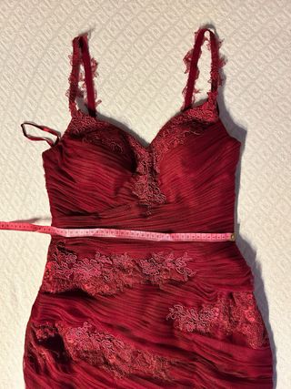 Precioso vestido rojo Pronovias - Talla 42