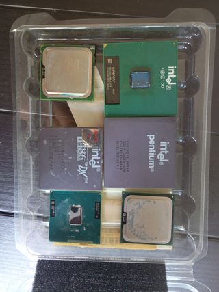 Lote procesadores Intel antiguos