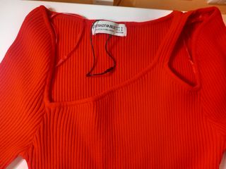 Camiseta Roja S de Stradivarius 