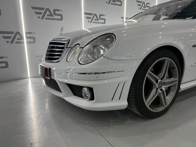 Mercedes Clase E E 63 AMG Auto - Pieza de Colección