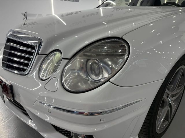 Mercedes Clase E E 63 AMG Auto - Pieza de Colección