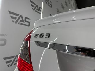 Mercedes Clase E E 63 AMG Auto - Pieza de Colección
