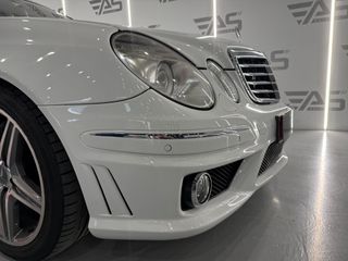 Mercedes Clase E E 63 AMG Auto - Pieza de Colección