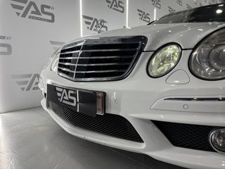 Mercedes Clase E E 63 AMG Auto - Pieza de Colección