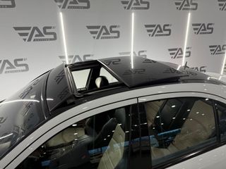 Mercedes Clase E E 63 AMG Auto - Pieza de Colección