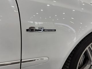 Mercedes Clase E E 63 AMG Auto - Pieza de Colección