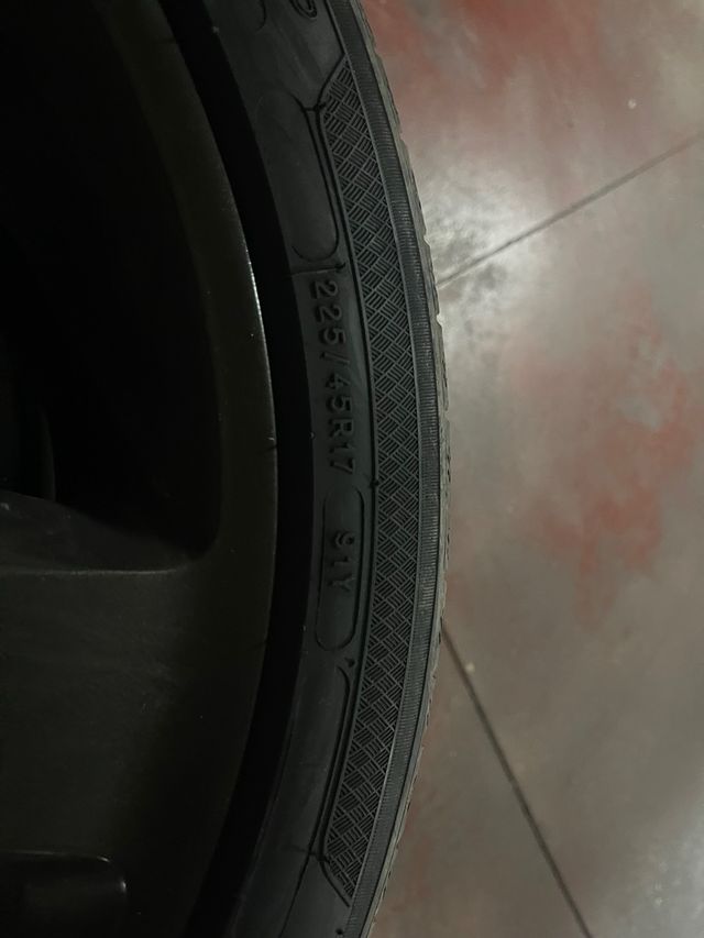 Llantas y gomas Mercedes SLK AMG 17" - Originales