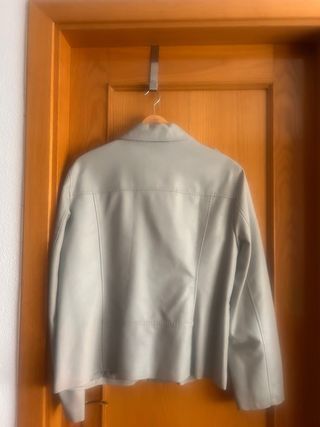CAZADORA POLIPIEL GRIS PERLA