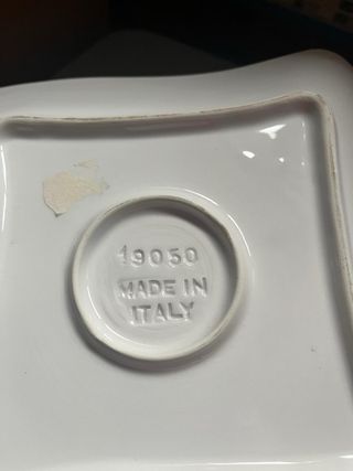 Vaso e piatto decorativi in ceramica