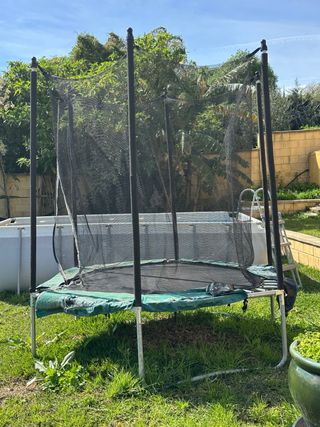 Cama elástica infantil usada