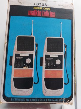 Radio juguetes antiguos  Walkie talkies.