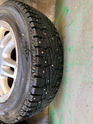 Neumaticos nordicos + discos mercedes R16