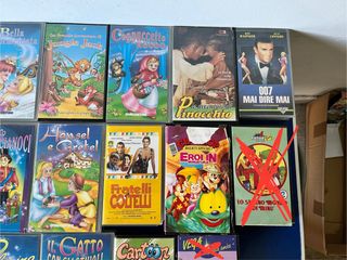 Lotto di 22 VHS Misti