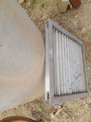Vendo   ventana de aluminio. 