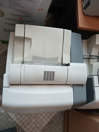 Impresora HP 4700dn