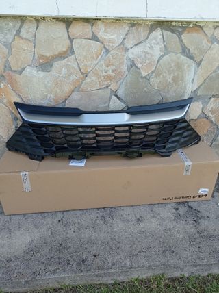 Parrilla delantera kia sportage