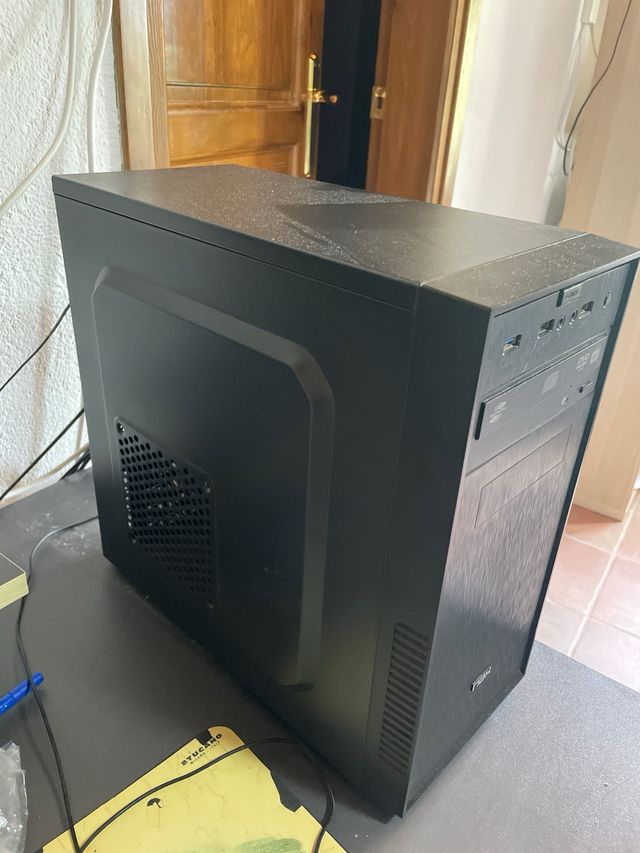 Monitor Asus + Torre Nox y teclado. Negociable.