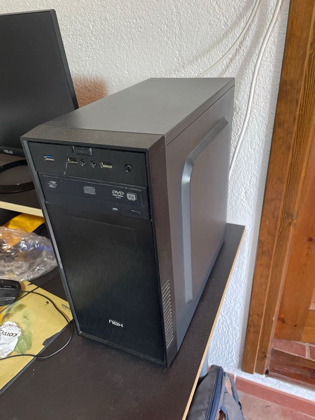 Monitor Asus + Torre Nox y teclado. Negociable.