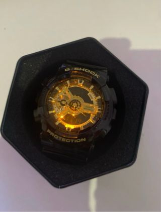 Reloj Casio G-Shock dorado ga110
