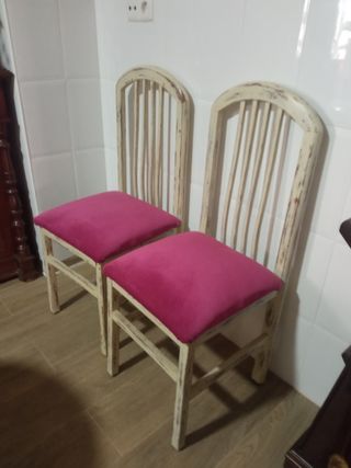 2 sillas vintage beige y rosa