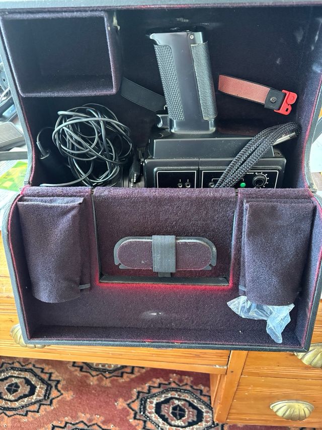 Máquina de cine Chinon antigua