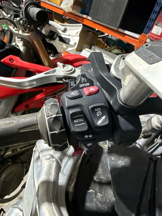 BMW 1250GS Adventure: Despiece