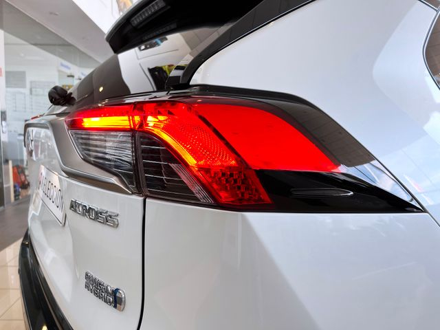 Suzuki Across 2.5 PHEV 4WD