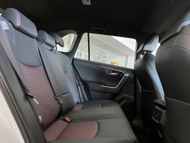 Suzuki Across 2.5 PHEV 4WD